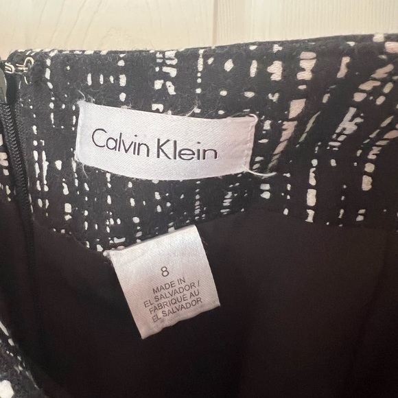 Calvin Klein pencil skirt black and white - Picture 3 of 3